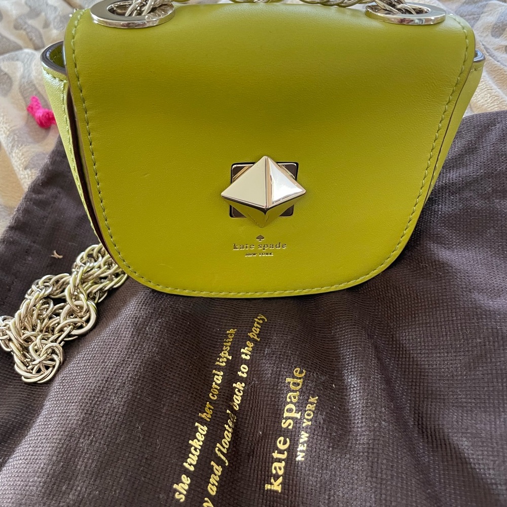 Kate Spade mini flip bag in beautiful lime color - Picture 2 of 4